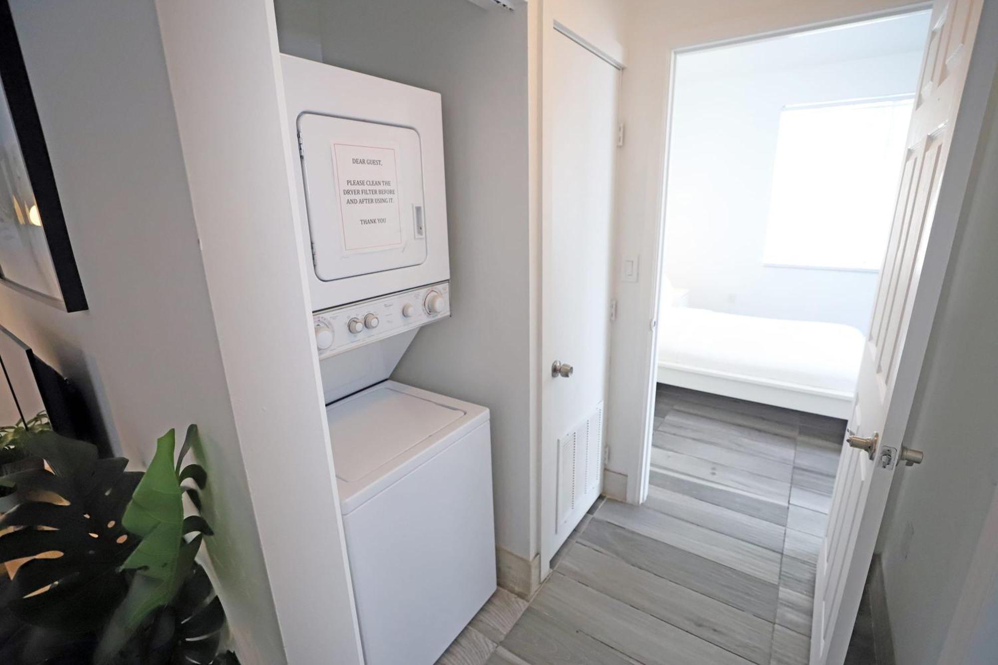 South Beach Steps To Ocean Drive Free Parking & Pet Friendly Маями Бийч Екстериор снимка
